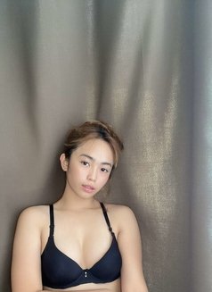 Filipina VIP escort agency "Sativa pink" - masseuse in Manila Photo 9 of 17