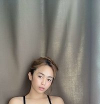 Filipina VIP escort agency Sativa pink - masseuse in Manila