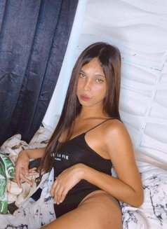 Filipinahugecock - Transsexual escort in Davao Photo 4 of 5