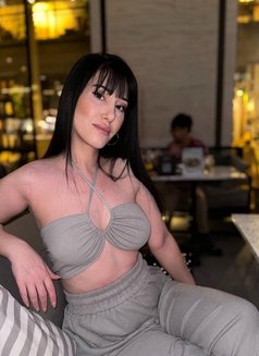 Filiz - escort in Doha Photo 14 of 20