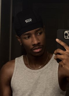 Fine boy - Acompañantes masculino in Al Manama Photo 7 of 8