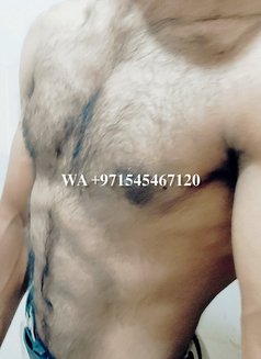 Fingering Escort John - Acompañantes masculino in Dubai Photo 2 of 14