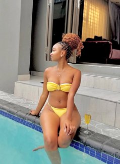 Fiona - escort in Yiwu Photo 1 of 4