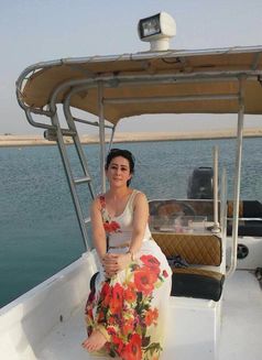 Fiona - escort in Abu Dhabi Photo 1 of 1