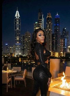 Fiona - escort in Dubai Photo 5 of 5