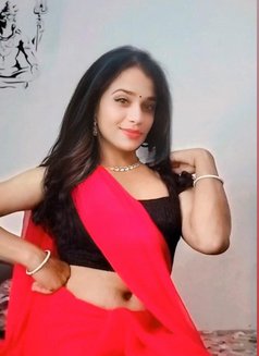 Fiona - Transsexual escort in Hyderabad Photo 4 of 7