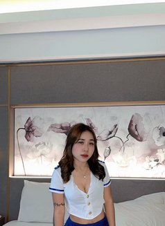 Fiona young and new in bali - escort in Bali Photo 3 of 6