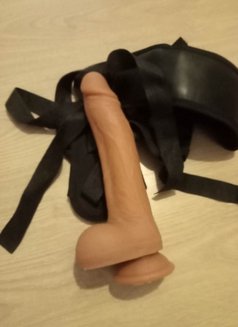 Fiona - escort in Riyadh Photo 3 of 3