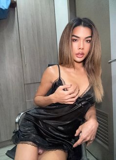 Fiona - Transsexual escort in Riyadh Photo 12 of 20