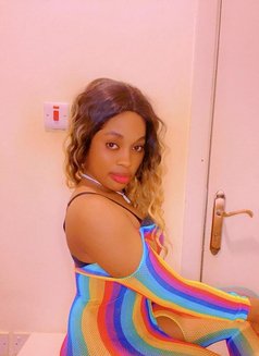 Fiona Zahra - puta in Riyadh Photo 3 of 4