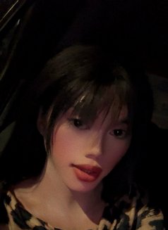 Fionnahshay - Transsexual escort in Abu Dhabi Photo 2 of 5