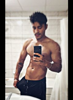 Fireman (Amis) - masseur in Dubai Photo 6 of 12