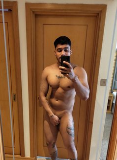 Fireman (Amis) - masseur in Dubai Photo 12 of 12