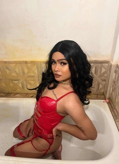 Firsha Aulia Sexy Hot - Acompañantes transexual in Bali Photo 2 of 5