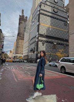 First Class Valeria - Transsexual escort in İstanbul Photo 29 of 30