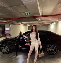 First Class Valeria - Transsexual escort in İstanbul Photo 28 of 29