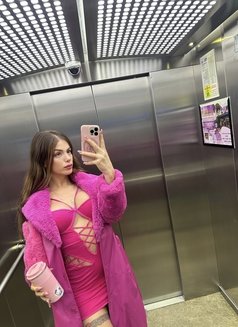 First Class Valeria - Transsexual escort in İstanbul Photo 25 of 30