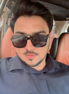 First Service Free For Girls and Womens - Masajista in Mumbai Photo 4 of 5