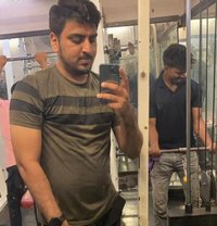 First Service Free For Girls and Womens - masseur in New Delhi