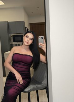 Professional massage and service - Acompañantes transexual in Riyadh Photo 1 of 10