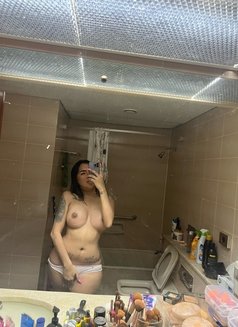 First timer? I would love to train you🤍 - Transsexual escort in Abu Dhabi Photo 6 of 15