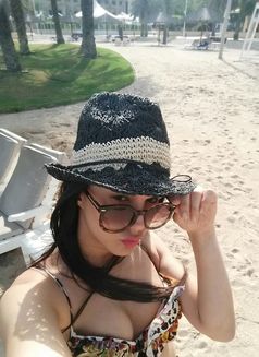 XL Sexy Hot Shemale traveling - Transsexual escort in İzmir Photo 15 of 30