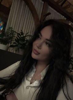Firuze - escort in Riyadh Photo 2 of 8