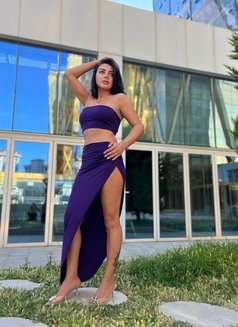 Firuze - puta in Muscat Photo 7 of 8