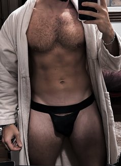 Fisal - Male escort in Riyadh Photo 3 of 5