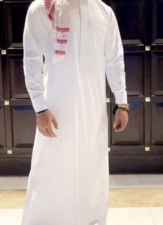 Fit Ahmed - Male escort in Dubai Photo 1 of 2