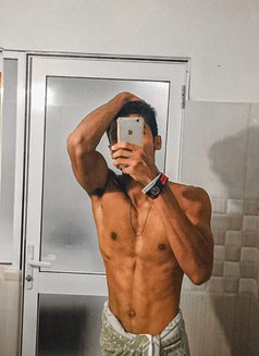 Fitness Boy for Womans - Acompañantes masculino in Colombo Photo 2 of 5