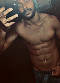 Fitness - Acompañantes masculino in New Delhi Photo 1 of 2
