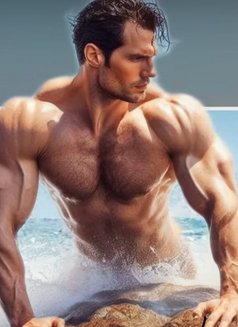 Fitness - Acompañantes masculino in Kuwait Photo 2 of 3