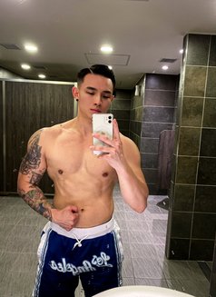 Fitness Model - Male escort in Taipei Photo 4 of 4