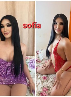 Six shemale group sex - Transsexual escort in Dubai Photo 21 of 21