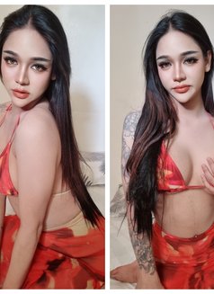 Five shemale group sex - Transsexual escort in Dubai Photo 4 of 4