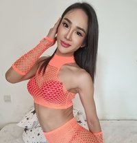 Five shemale group sex - Transsexual escort in Dubai