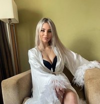 five star escorts New Delhi - escort in New Delhi