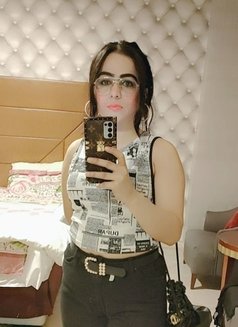 Fiza Pakistani Student Girl - puta in Dubai Photo 4 of 10