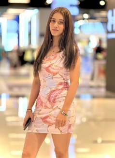 Fiza Young Independent Model - escort in Dubai Photo 4 of 10