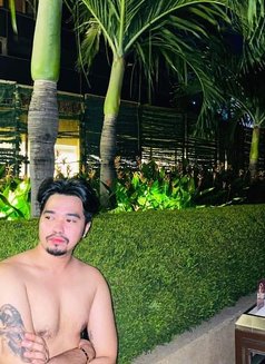 Flacko - Male escort in Manila Photo 8 of 10