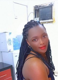 Flaire - puta in Dammam Photo 2 of 3