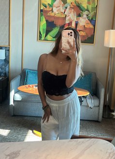 Flamara - classy & elegant - escort in Cebu City Photo 11 of 14