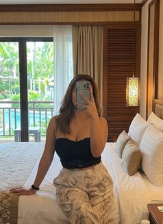 Flamara - classy & elegant - escort in Cebu City Photo 12 of 14