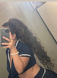 Flamara - classy & elegant - escort in Cebu City Photo 10 of 13