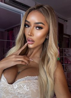 FLAVIA TOP ASIAN MODEL - Acompañantes transexual in Bali Photo 19 of 30