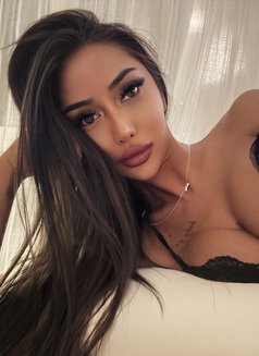 FLAVIA TOP ASIAN MODEL - Transsexual escort in Bali Photo 28 of 30