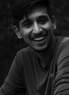 Flinch - Male escort in Mumbai Photo 3 of 3