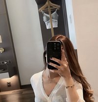 Flo - puta in Kuala Lumpur