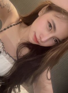 Flo - escort in Kuala Lumpur Photo 4 of 16